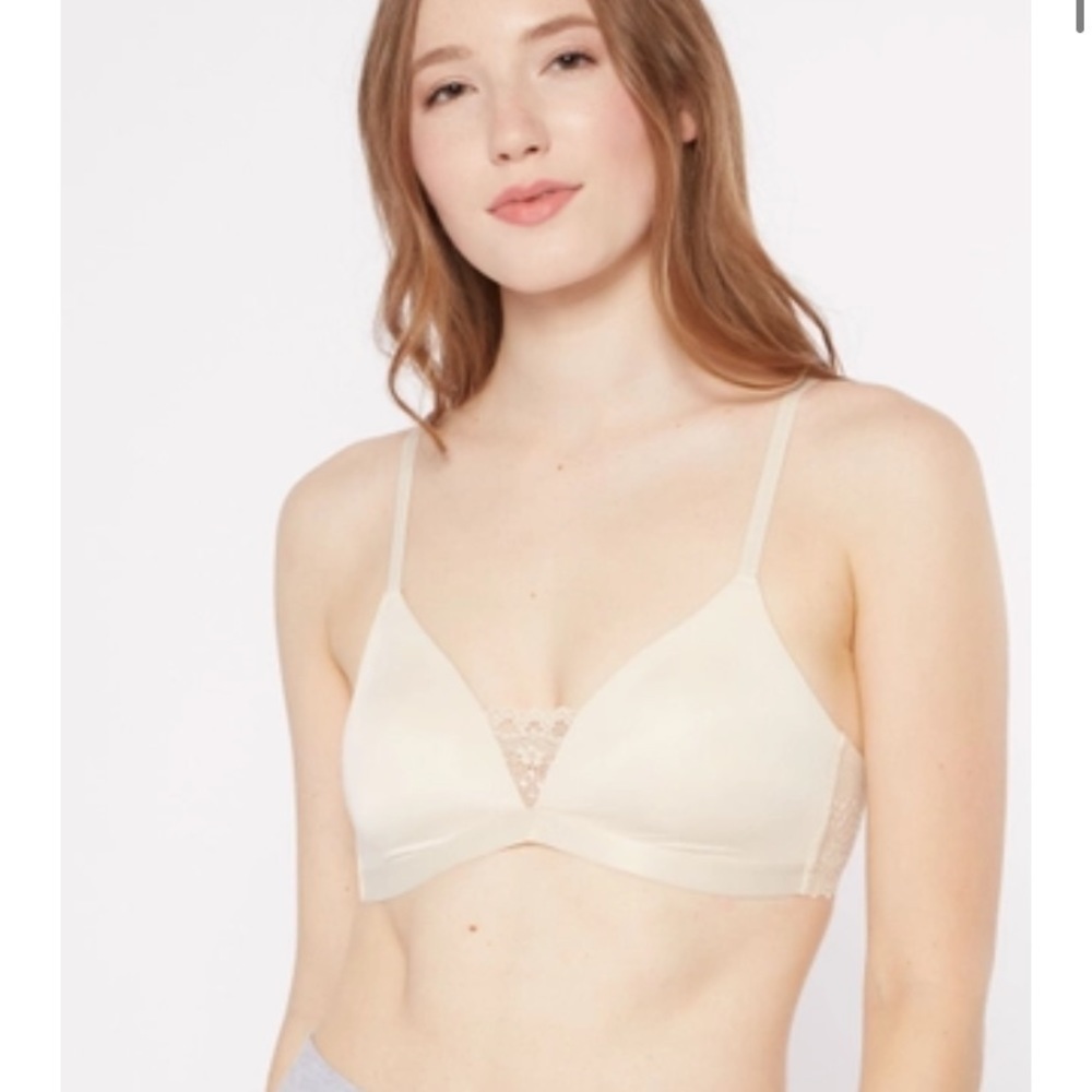 True by Rue21 Lace wireless push up bra